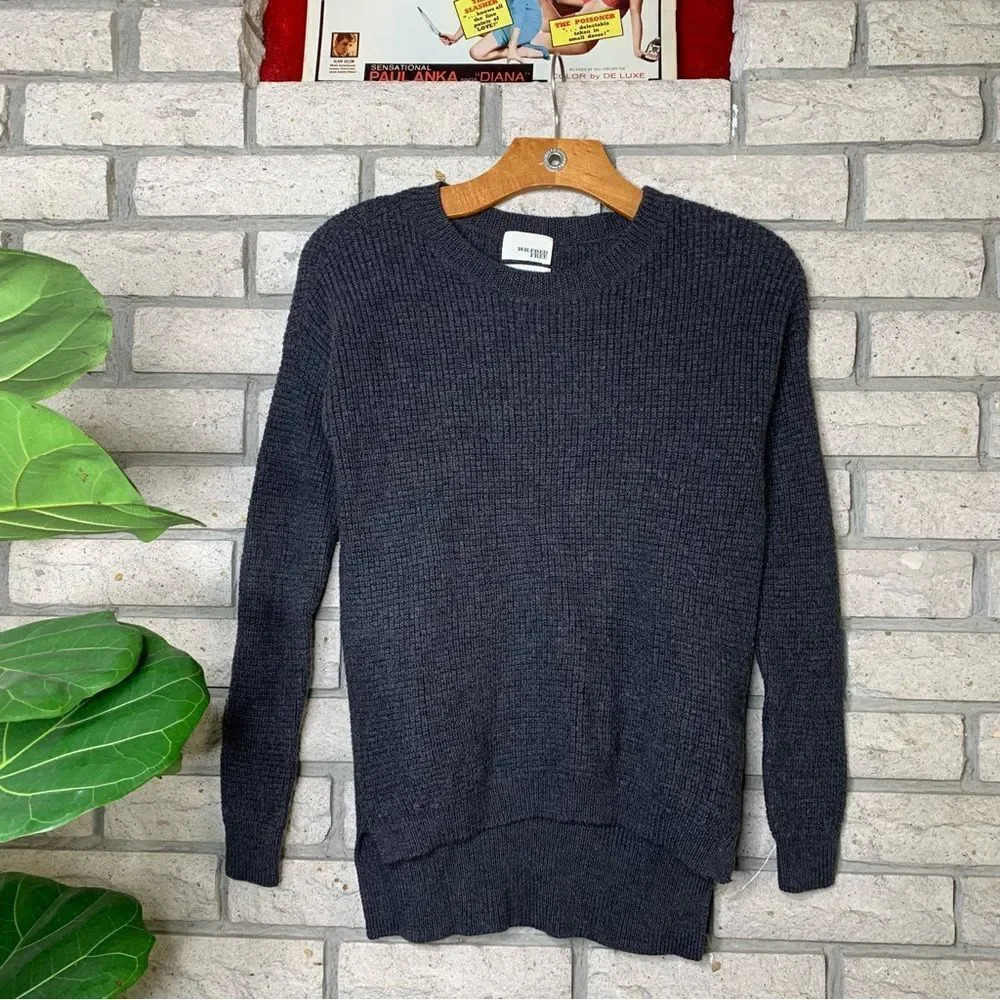 Aritzia Wilfred Free 100% Wool Sweater